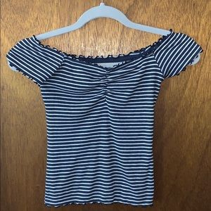 two off the shoulder hollister tops small and xs